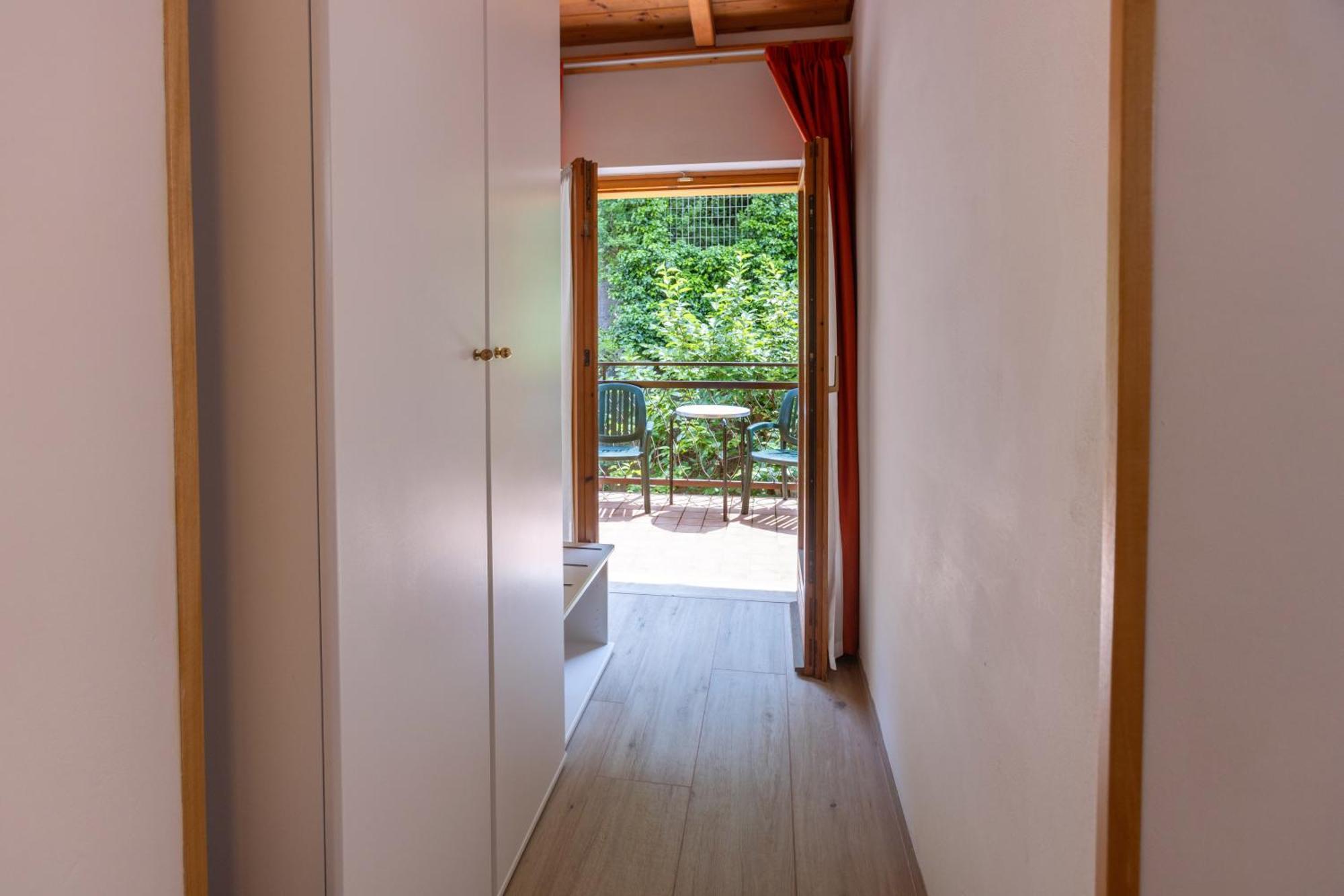 Hotel Rabay Brenzone sul Garda Eksteriør bilde