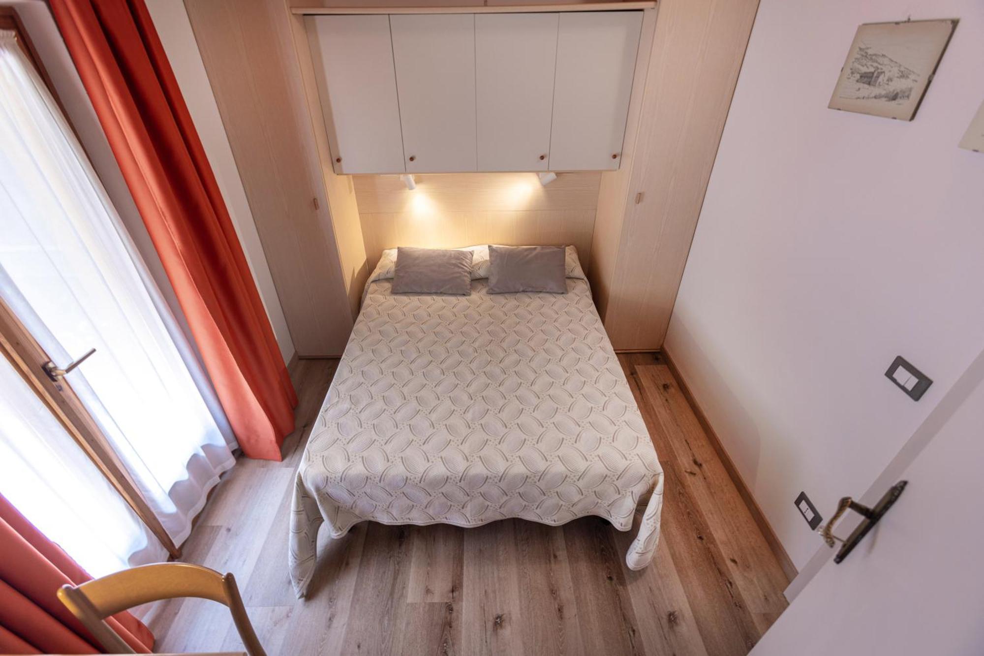 Hotel Rabay Brenzone sul Garda Eksteriør bilde