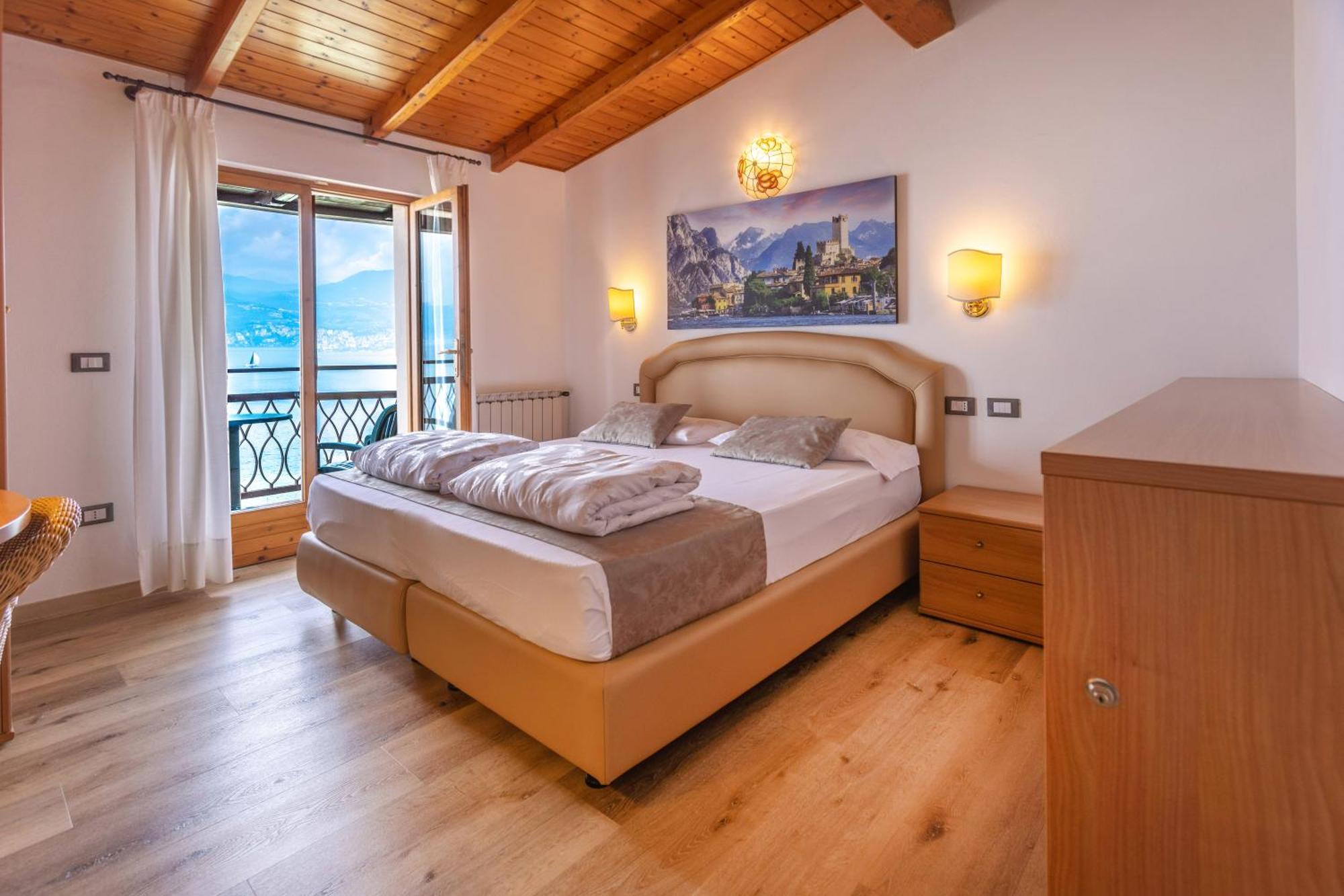 Hotel Rabay Brenzone sul Garda Eksteriør bilde