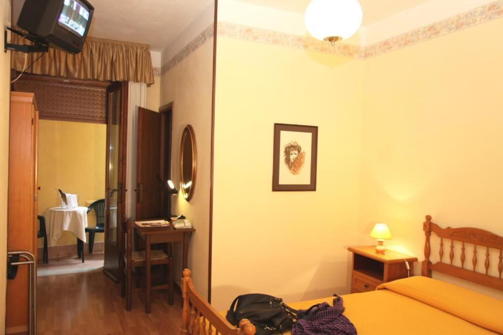 Hotel Rabay Brenzone sul Garda Eksteriør bilde